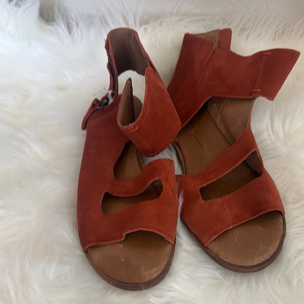 Women's Suede Sandals in Rust
